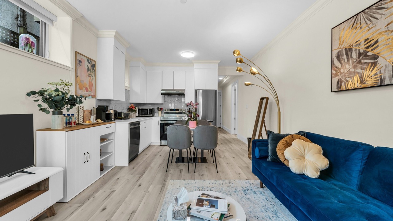 Photo of Livingroom in West Side