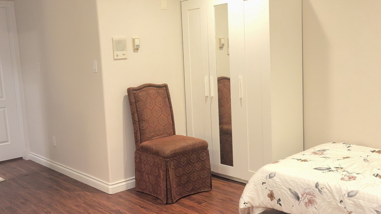 Photo of Bedroom in Arbutus Ridge