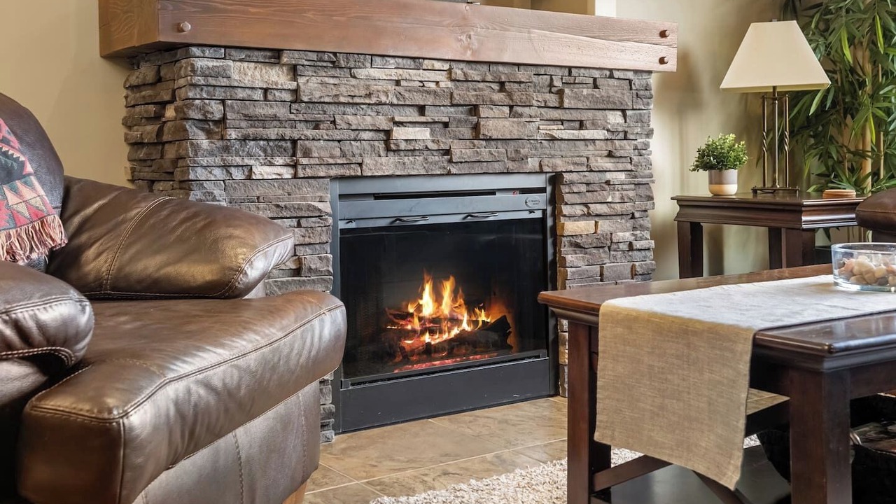 Photo of Livingroom in East Kootenay