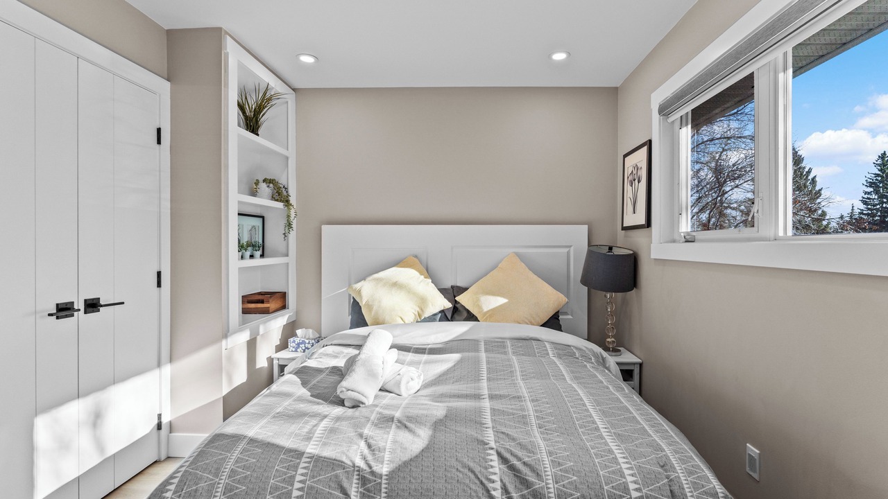 Photo of Bedroom in University District
