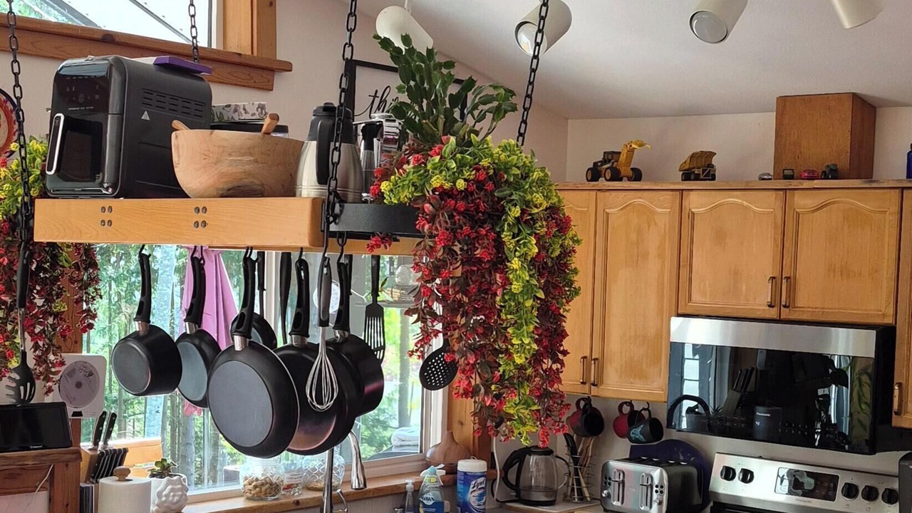 Photo of Kitchen in West Sechelt