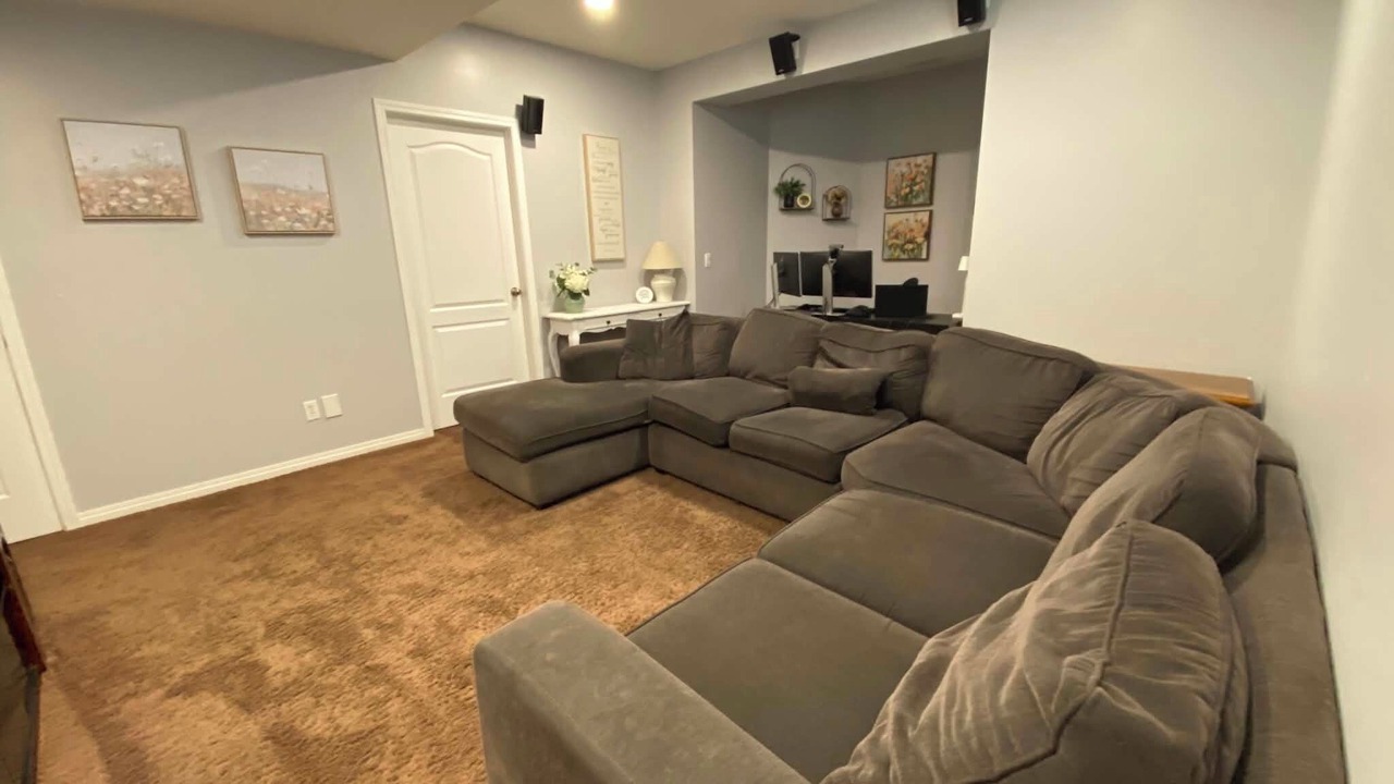 Photo of Livingroom in Airdrie