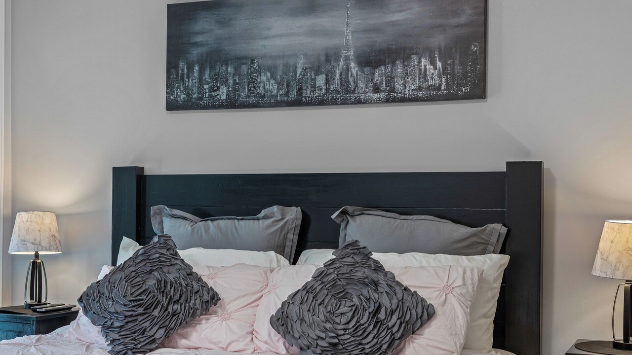 Photo of Bedroom in North End