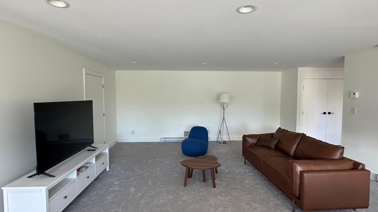 Photo of Livingroom in Bowen Island