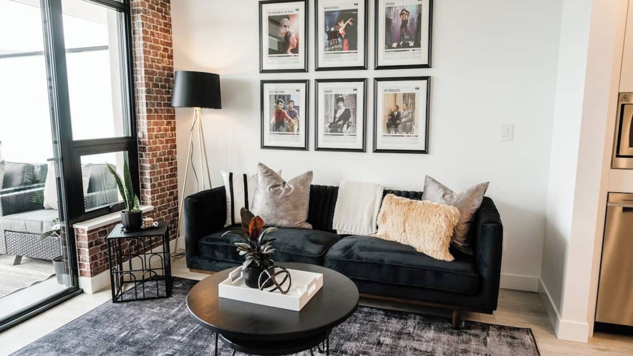Photo of Livingroom in Downtown Kelowna