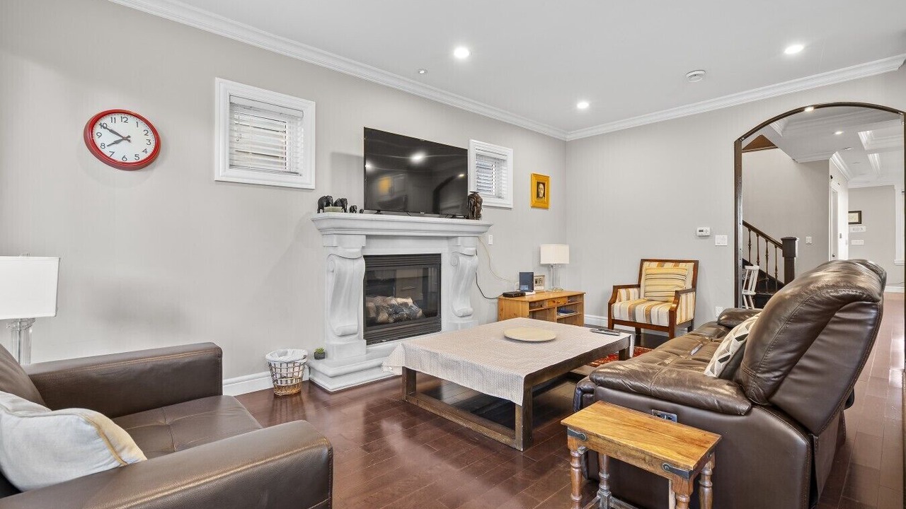 Photo of Livingroom in Upper Lonsdale