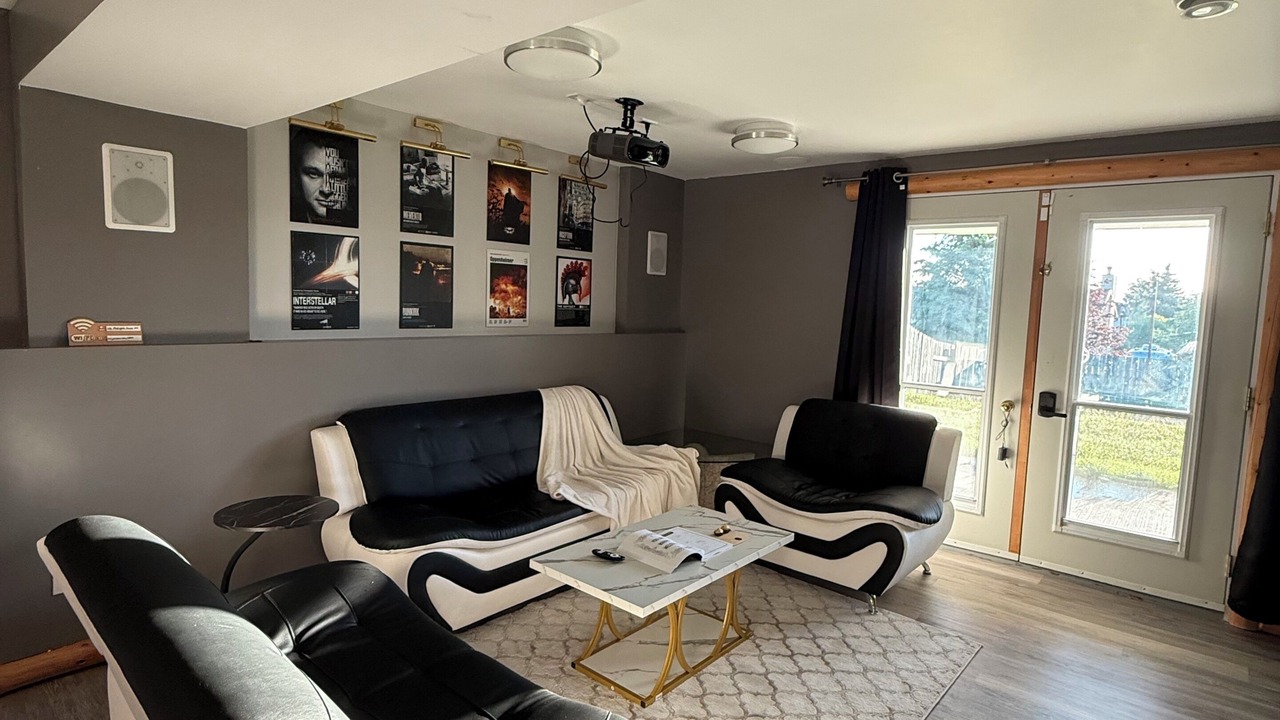 Photo of Livingroom in Hinton