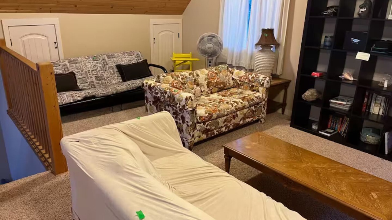 Photo of Livingroom in Vulcan County