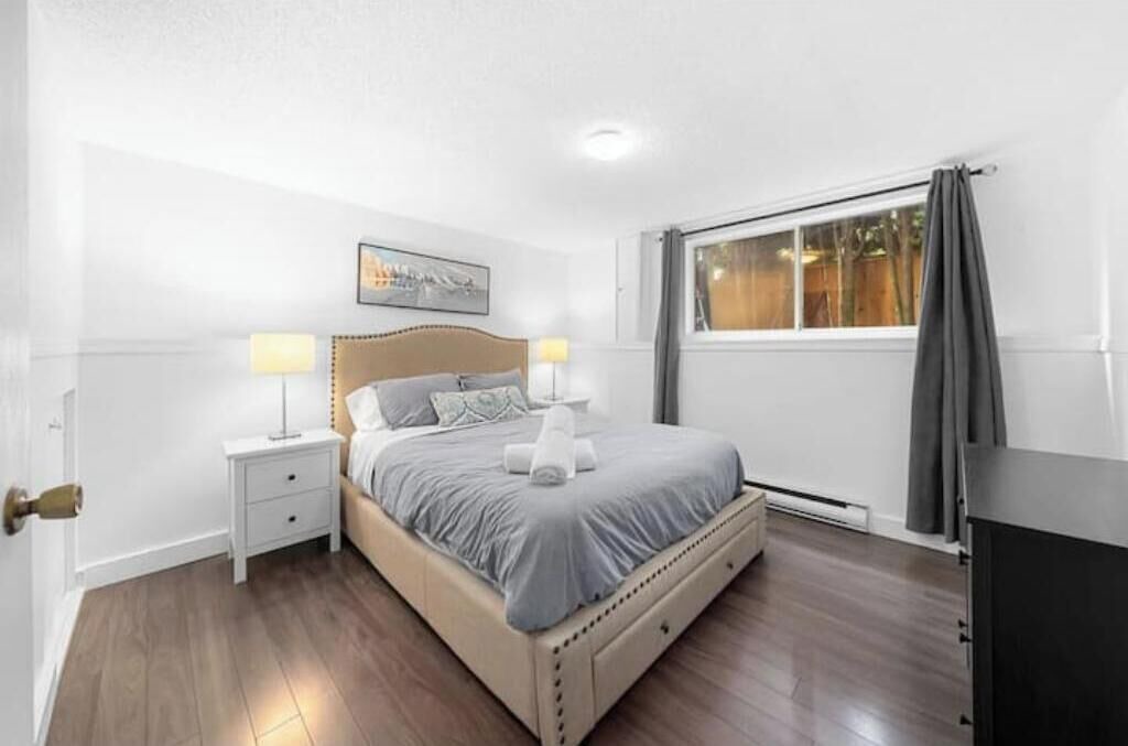 Photo of Bedroom in Central Lonsdale