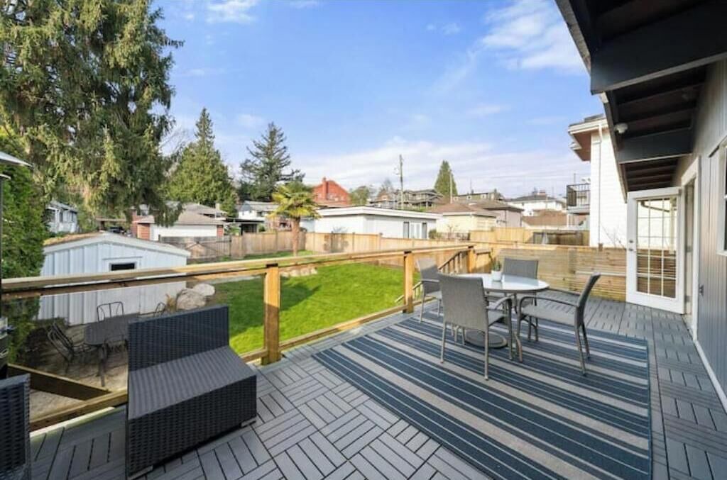Photo of Outdoor in Central Lonsdale
