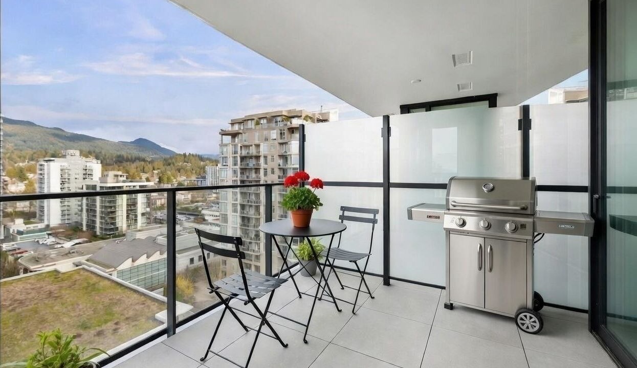 Photo of Outdoor in Central Lonsdale