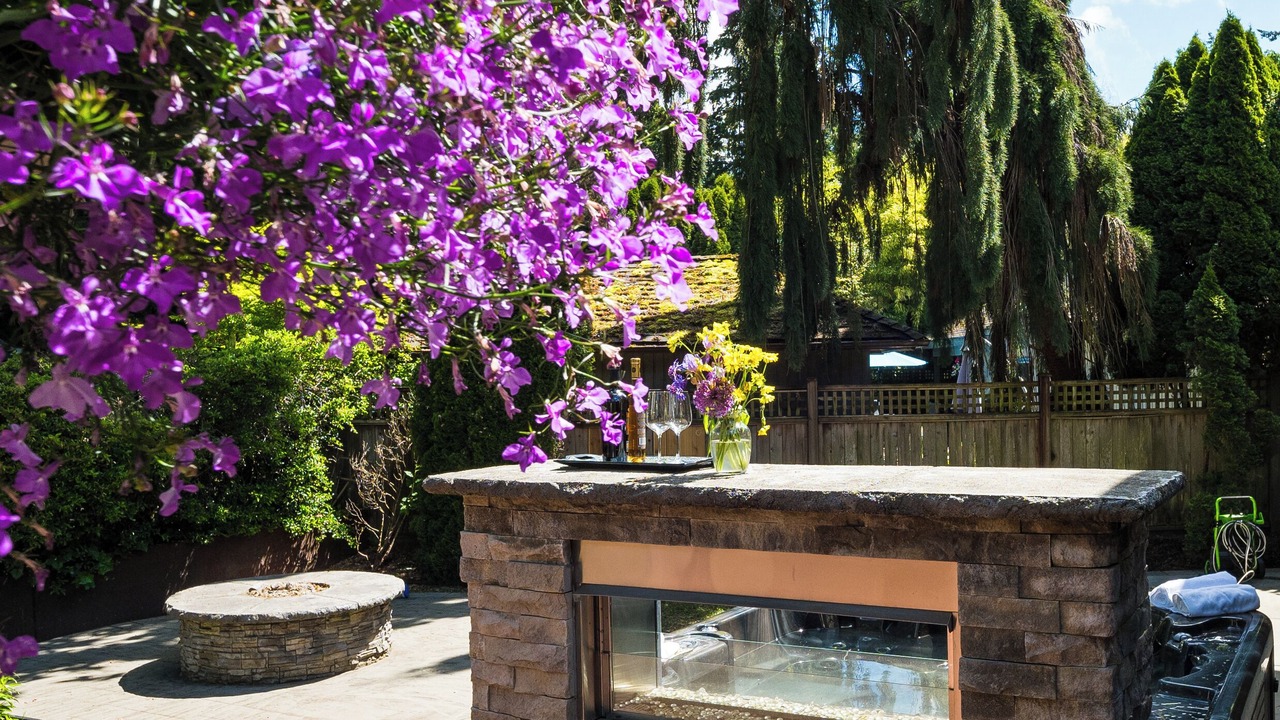 Photo of Patio Balcony in Crescent Beach