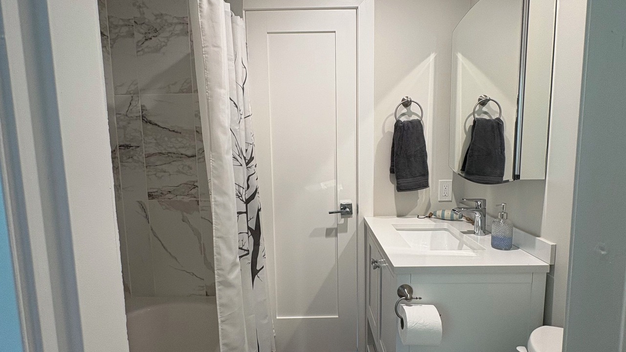 Photo of Bathroom in Anglemont