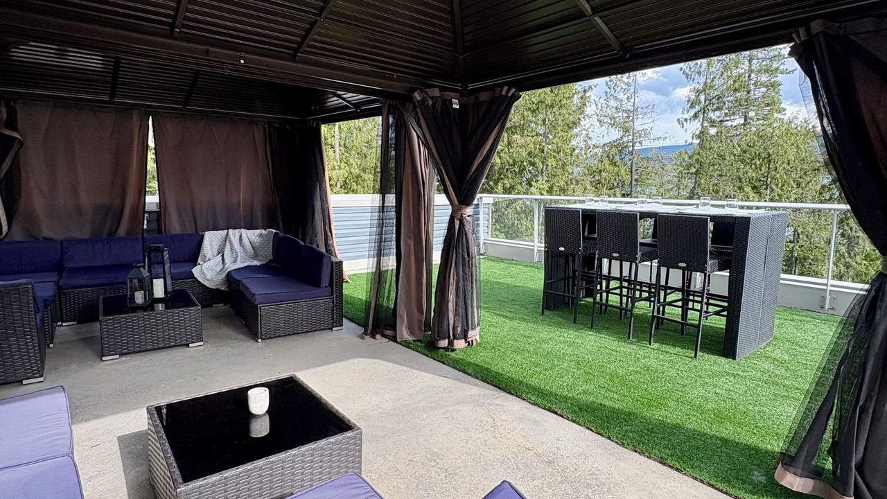 Photo of Outdoor in Anglemont