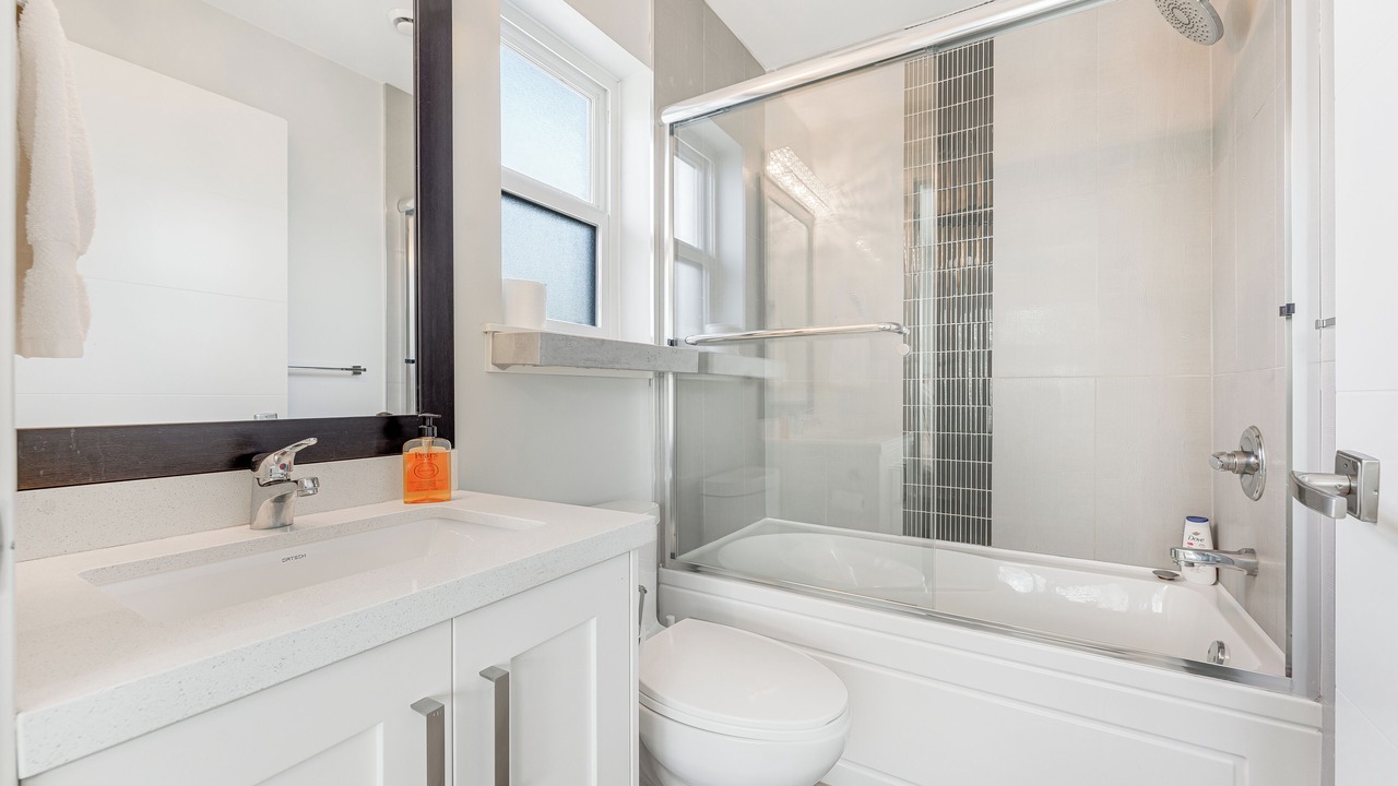 Photo of Bathroom in Vancouver South