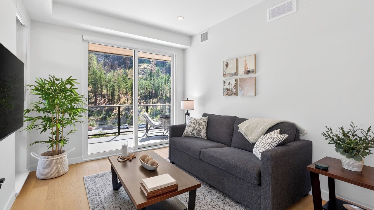 Photo of Livingroom in Central Okanagan