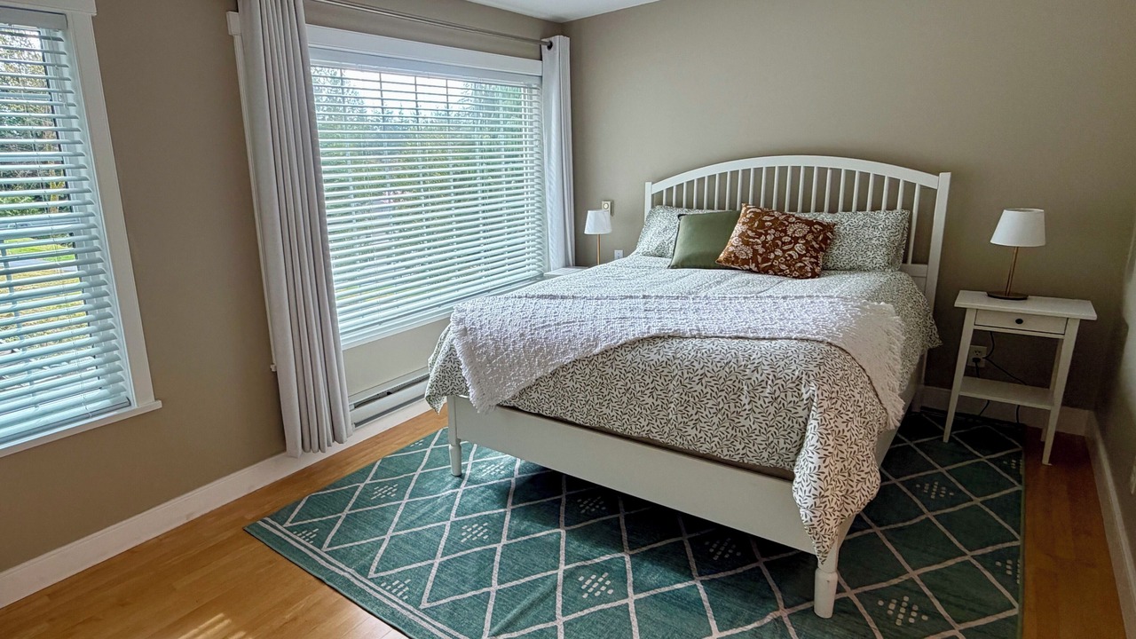 Photo of Bedroom in Metro Vancouver Regional District
