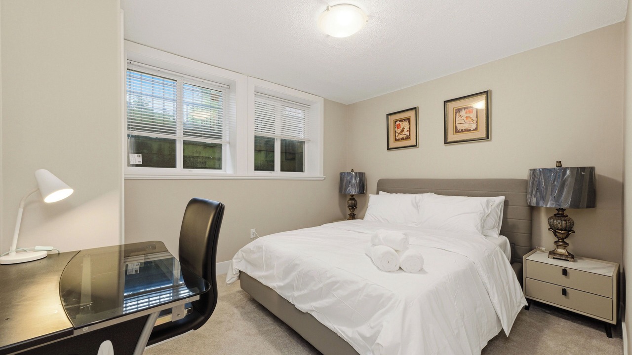 Photo of Bedroom in Arbutus Ridge