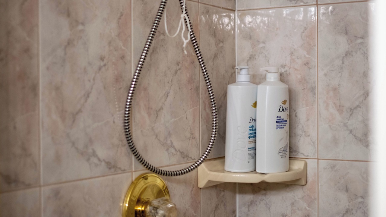 Photo of Bathroom in Arbutus Ridge