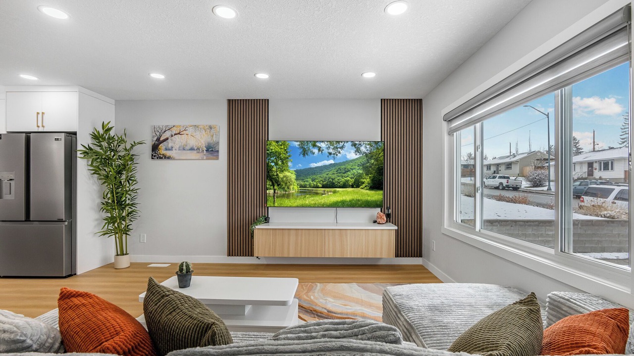 Photo of Livingroom in Northwest Calgary