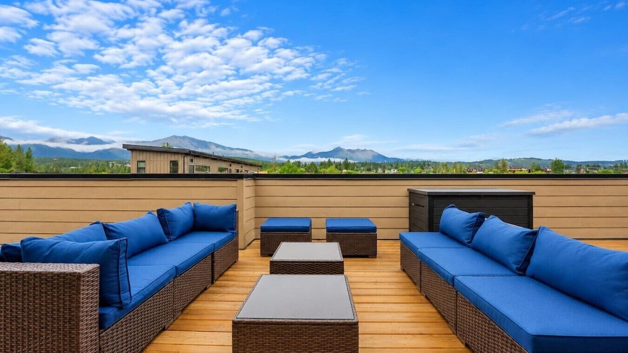 Photo of Patio Balcony in East Kootenay