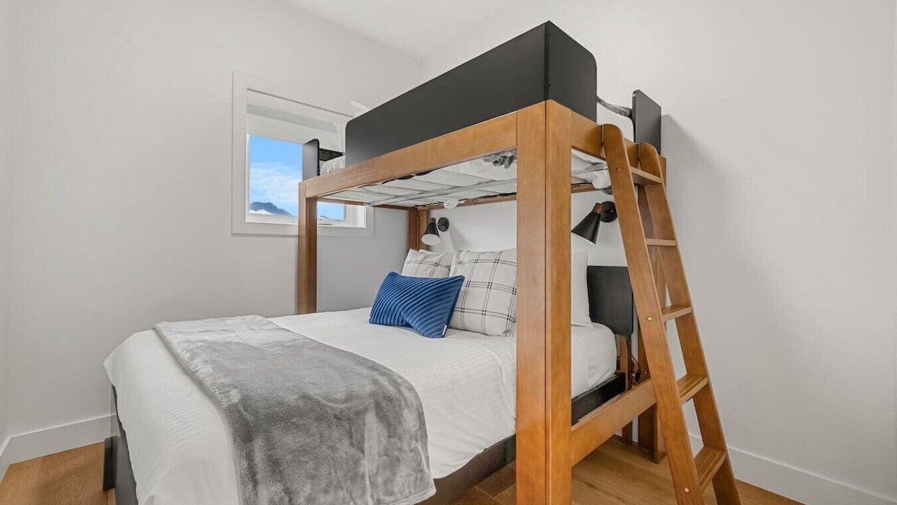 Photo of Bedroom in East Kootenay
