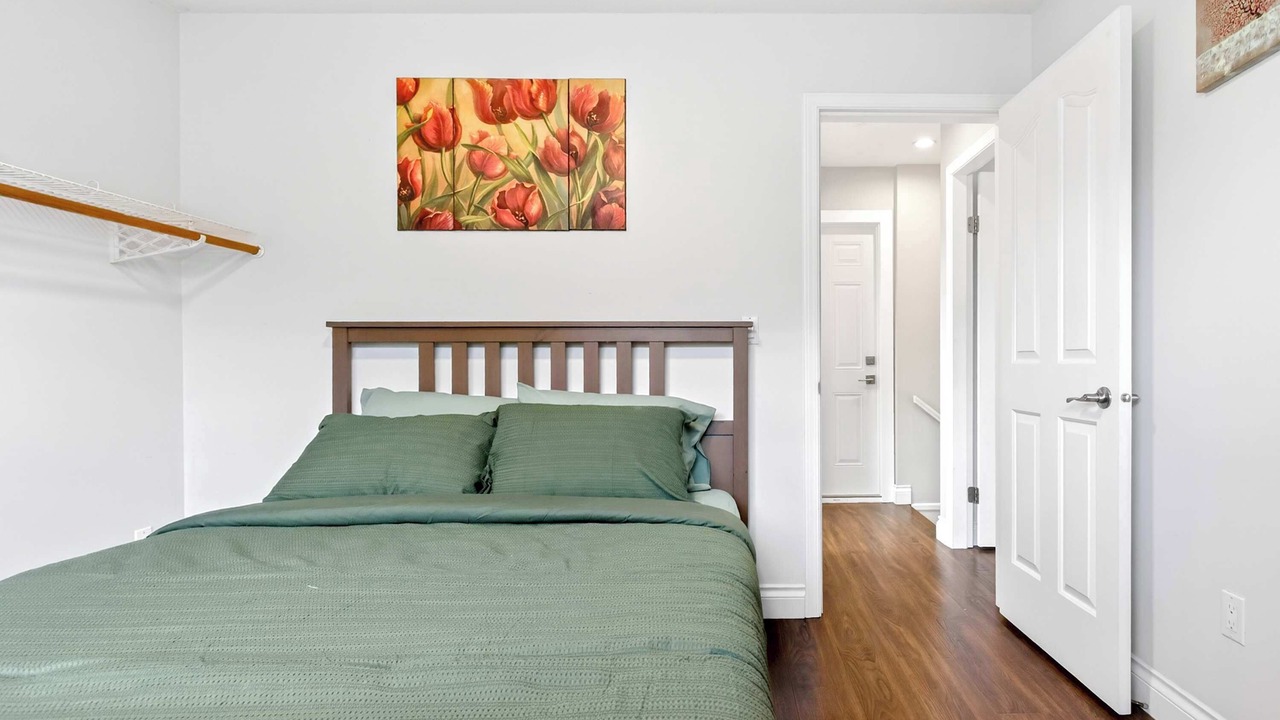 Photo of Bedroom in Newton