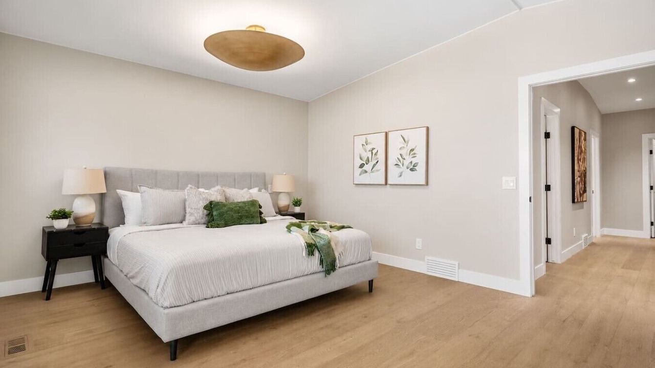 Photo of Bedroom in Inglewood