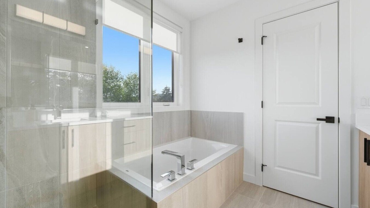 Photo of Bathroom in Renfrew
