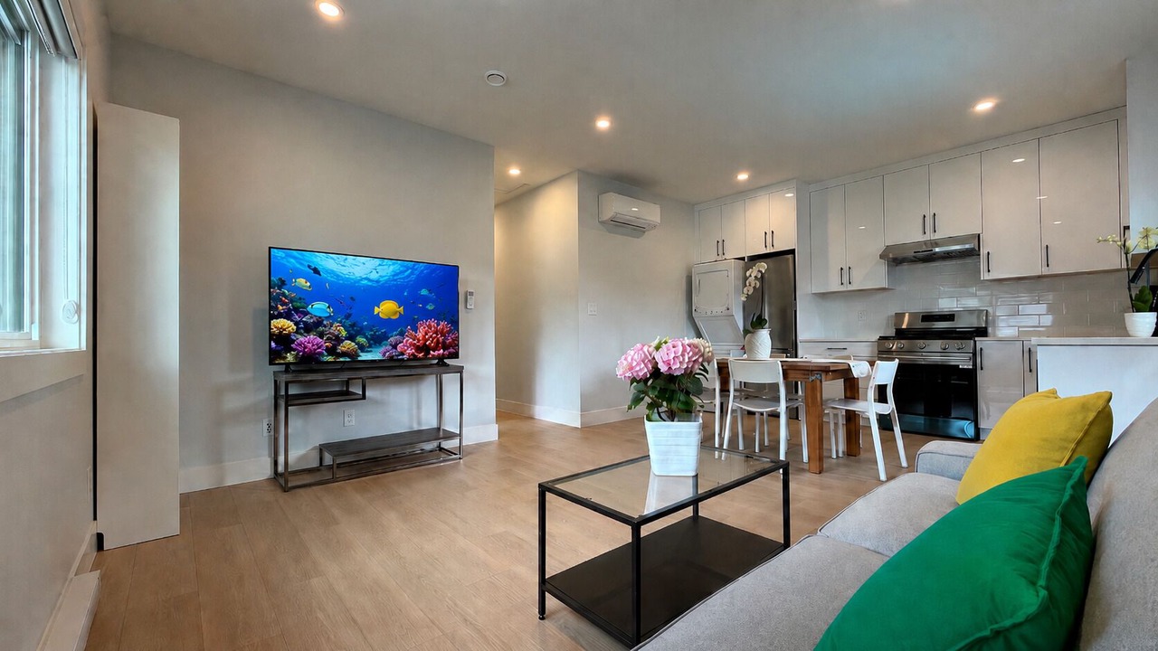 Photo of Livingroom in Burnaby