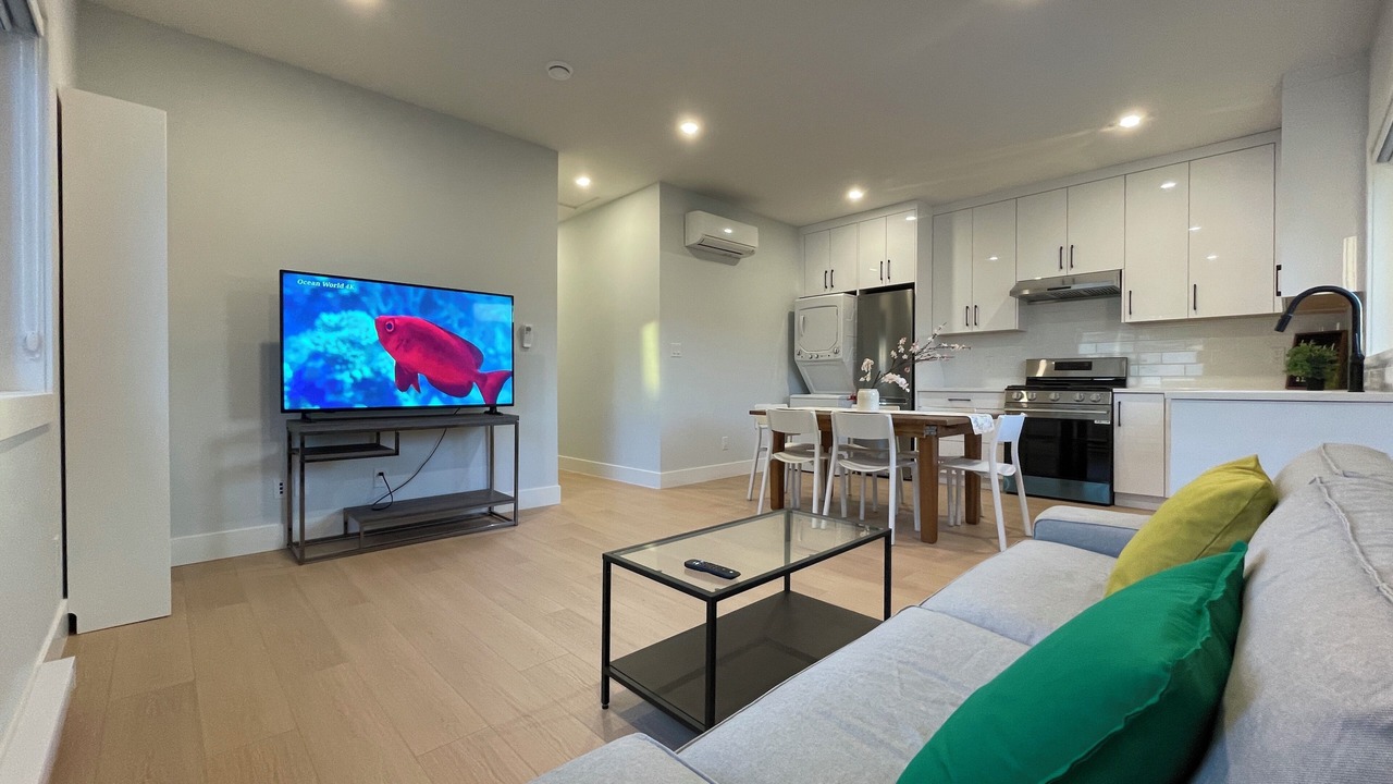 Photo of Livingroom in Burnaby