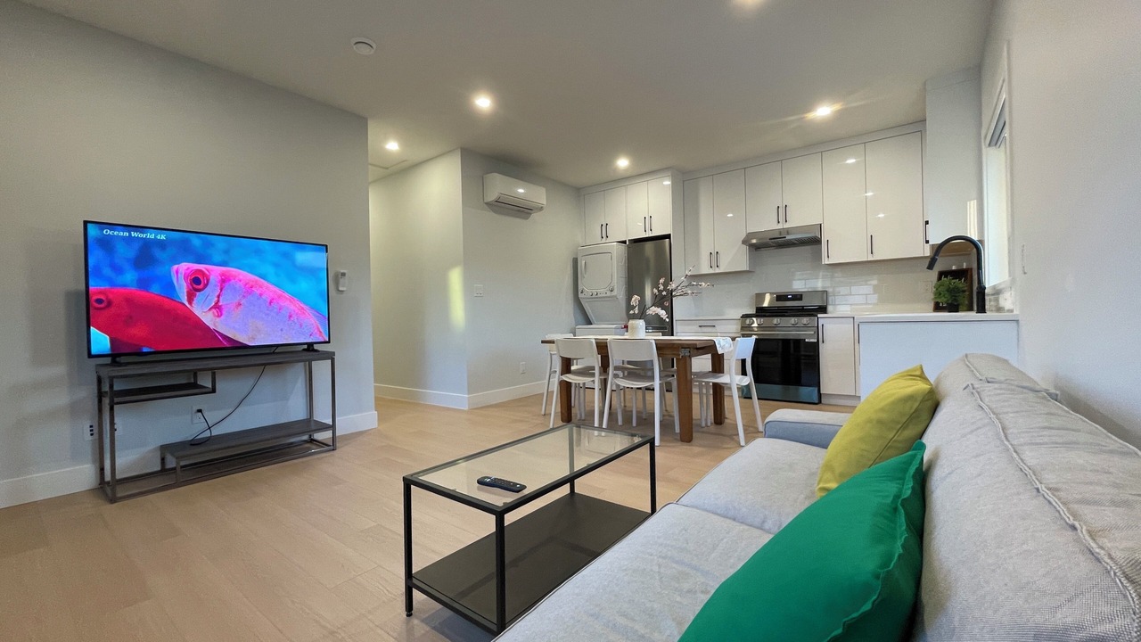 Photo of Livingroom in Burnaby