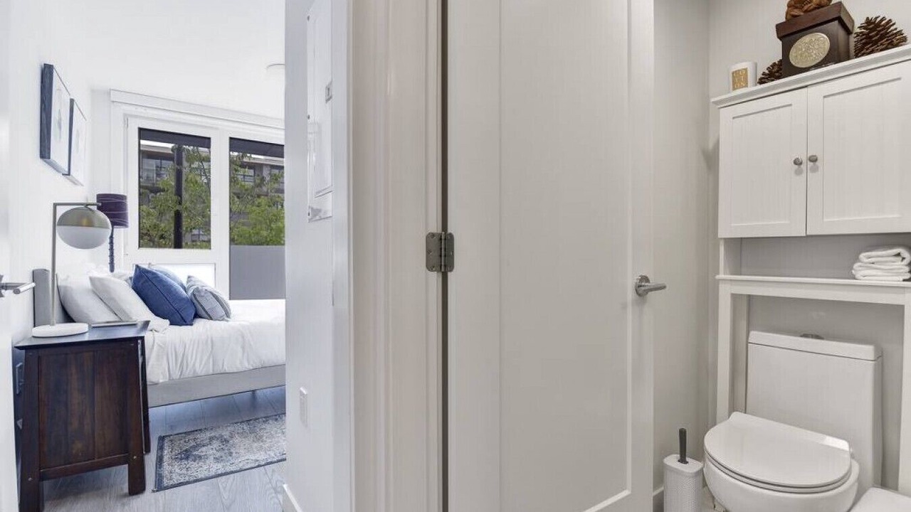 Photo of Bathroom in Lower Lonsdale