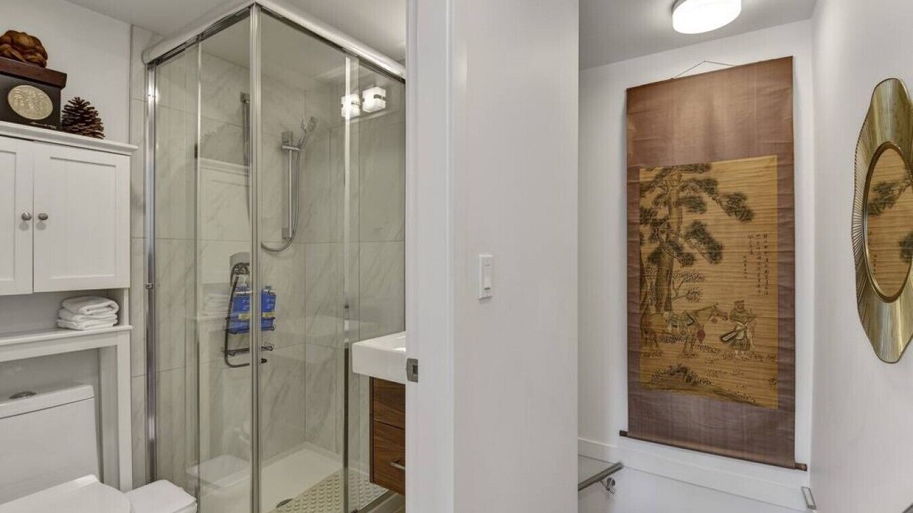 Photo of Bathroom in Lower Lonsdale