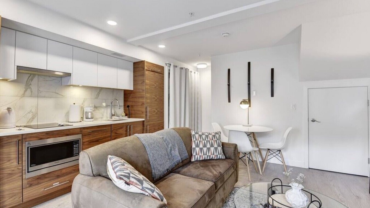 Photo of Livingroom in Lower Lonsdale