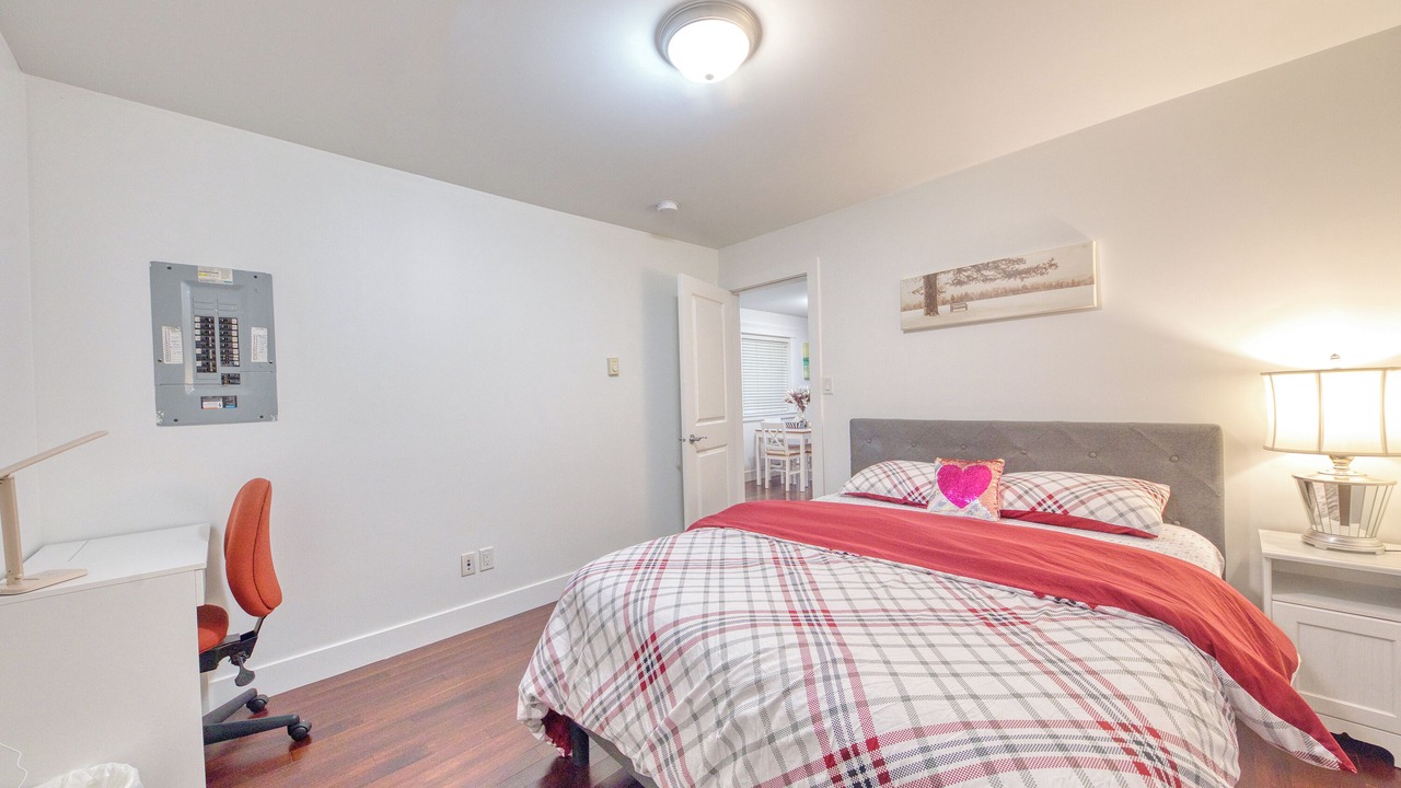 Photo of Bedroom in Central Lonsdale