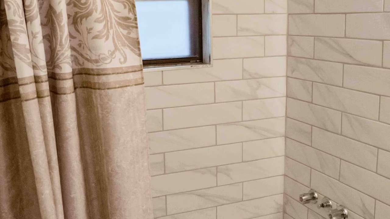 Photo of Bathroom in Shaganappi