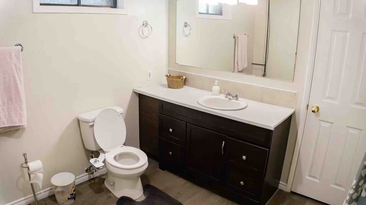 Photo of Bathroom in Shaganappi