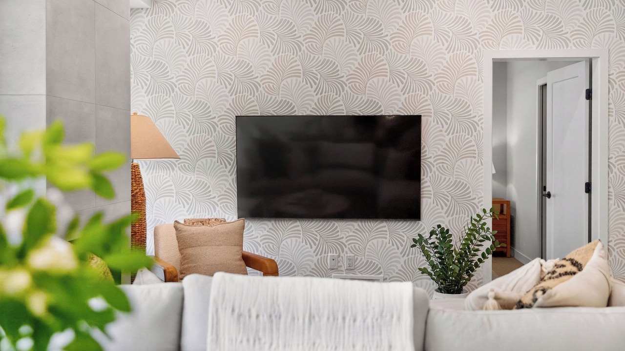 Photo of Livingroom in Central Okanagan