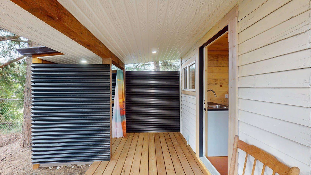 Photo of Patio Balcony in Christina Lake
