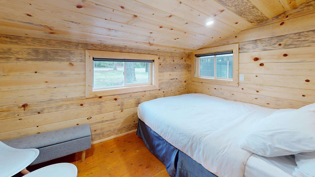 Photo of Bedroom in Christina Lake