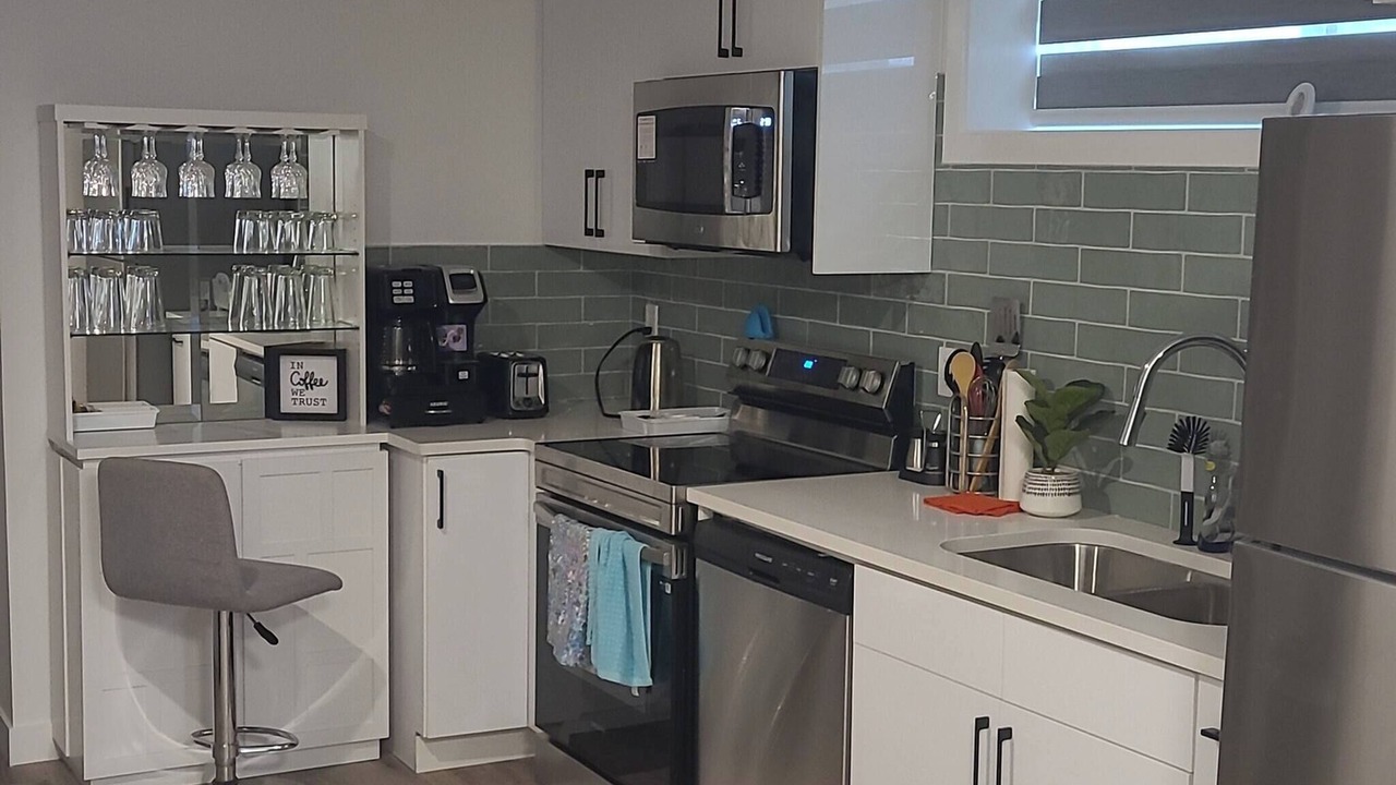 Photo of Kitchen in Division No. 11