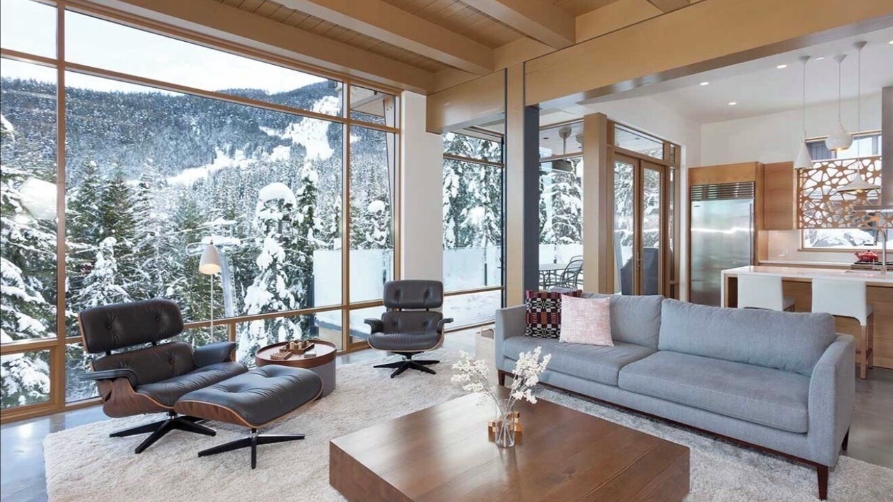 Photo of Livingroom in Whistler Creekside