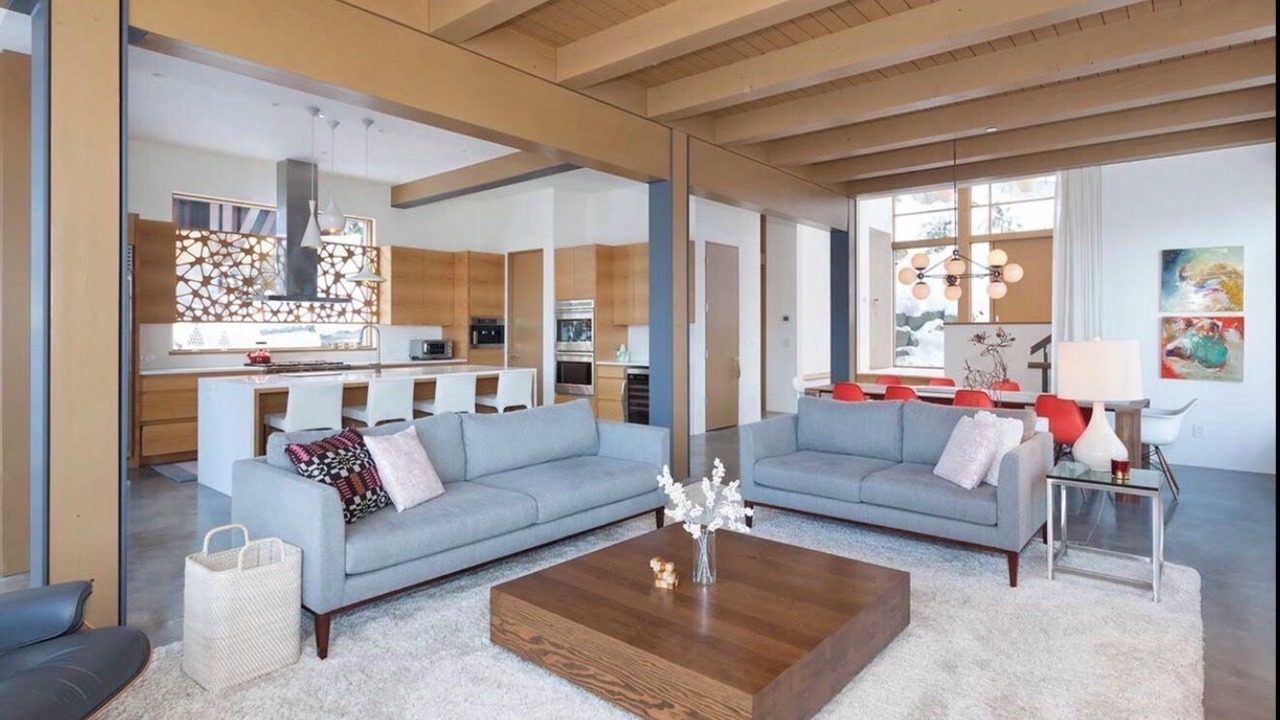 Photo of Livingroom in Whistler Creekside