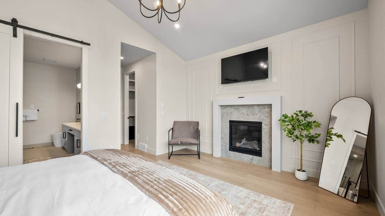 Photo of Bedroom in Shaganappi