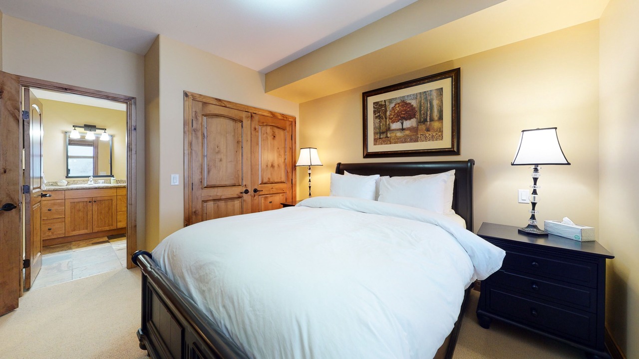 Photo of Bedroom in Big White Ski Resort