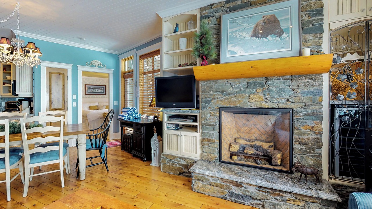 Photo of Bedroom in Big White Ski Resort
