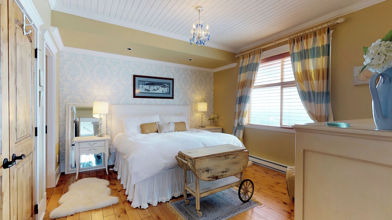 Photo of Bedroom in Big White Ski Resort