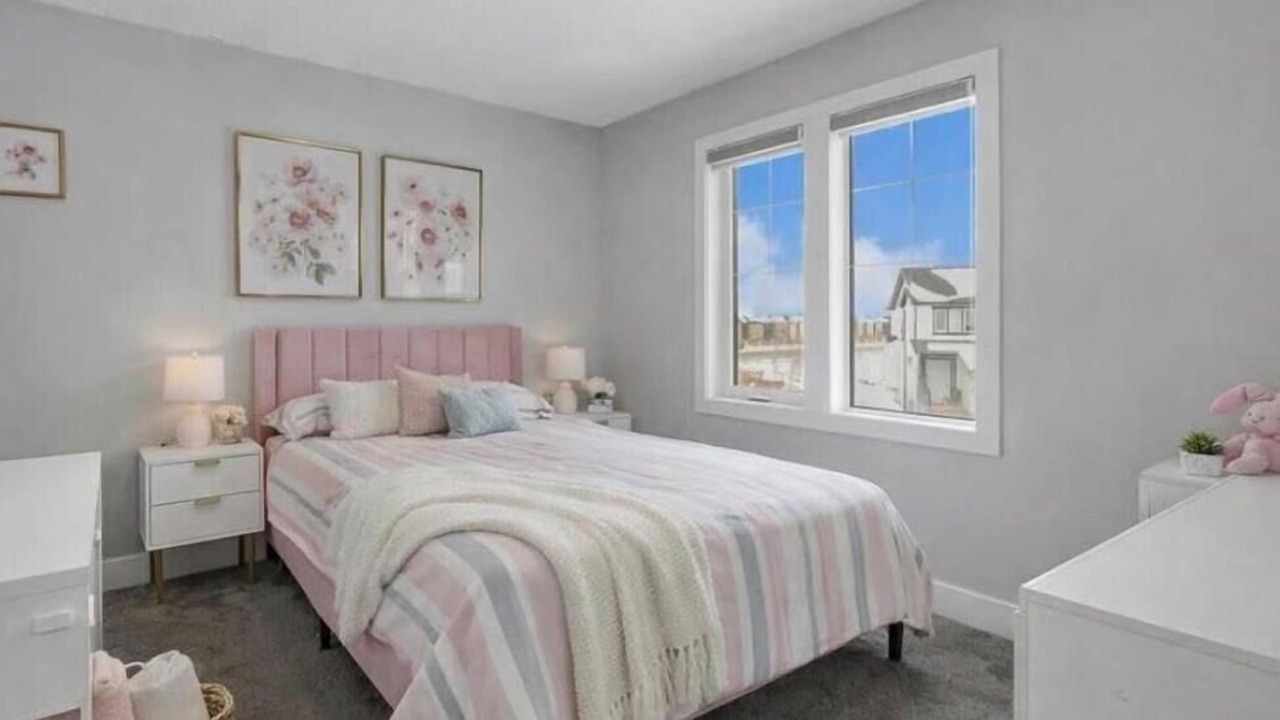Photo of Bedroom in Evanston