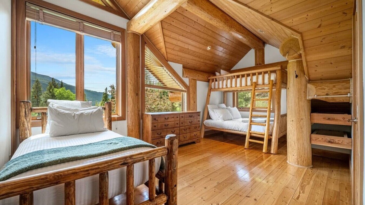 Photo of Bedroom in East Kootenay